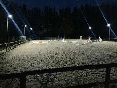 Solar Arena 2 Light Yard - a lot of light with no need for mains power